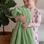 Bedsure GentleSoft Green Fleece Blankets King Size - Image 6
