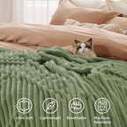 Bedsure GentleSoft Reseda Fleece Twin Blanket - Image 5