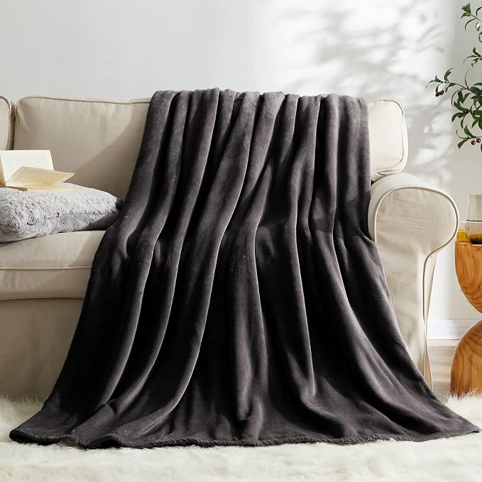 KMUSET Super Soft Throw Blanket Premium Silky Flannel Fleece Twin Size Black - Image 2