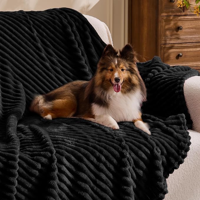 BEDELITE Fleece Blanket - Image 3