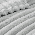 Exclusivo Mezcla California King Size Flannel Fleece Blanket, Super Soft - Image 4