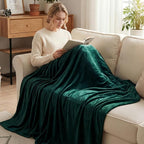 Exclusivo Mezcla Fleece Forest Green Throw Blanket - Image 2