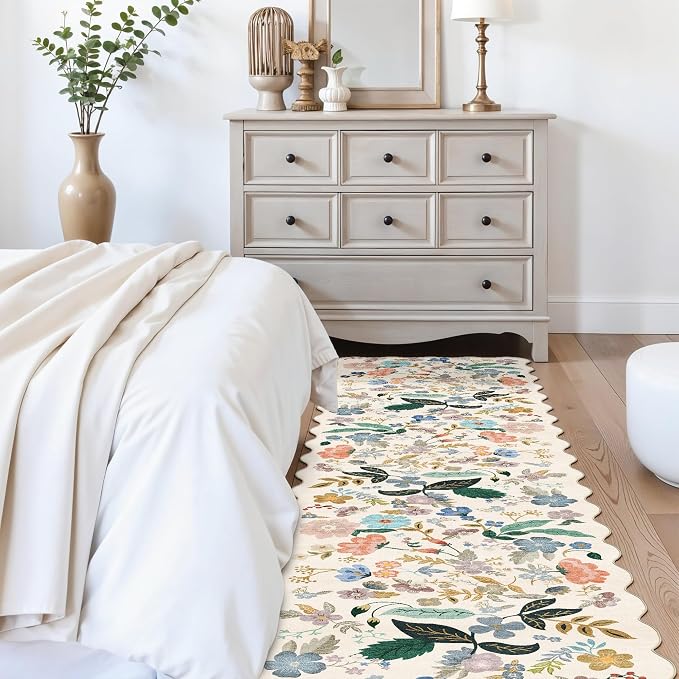 Washable Hallway 2'6x12 Runner Rug: Floral Scalloped Rug - Image 4