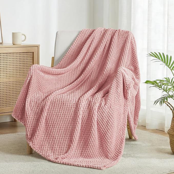 Exclusivo Mezcla Fleece Bed Blanket Queen Size, Super Soft and Warm Blankets - Image 4