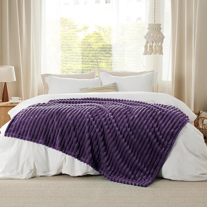 Bedsure GentleSoft Purple Fleece Blanket - Image 9