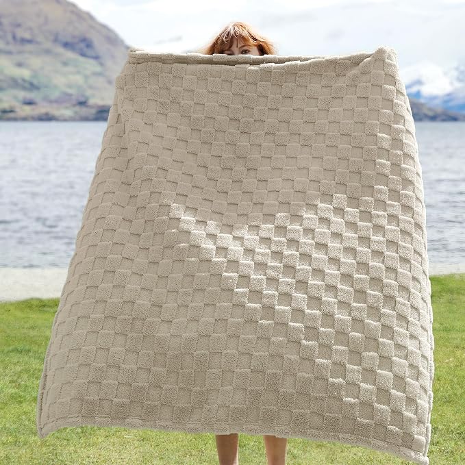 Bedsure GentleSoft Throw Blanket - Image 2
