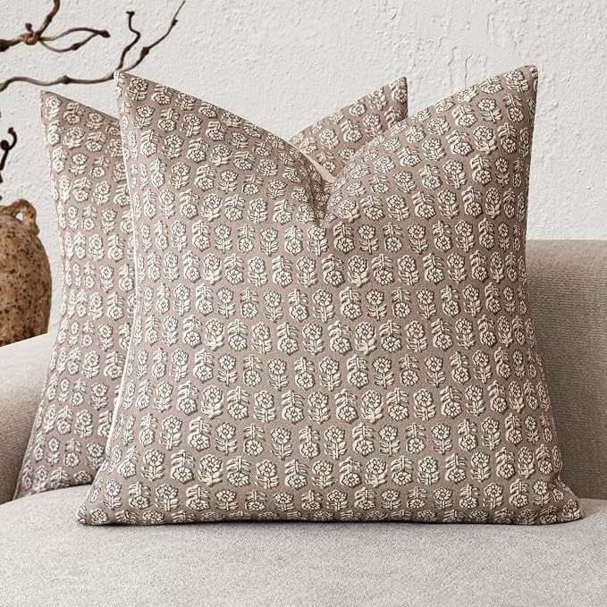 Foindtower Set of 2 Decorative Vintage Floral Print Throw Pillow Covers Neutral by Foindtower