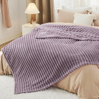 Bedsure GentleSoft Light Purple Full Blanket - Image 6