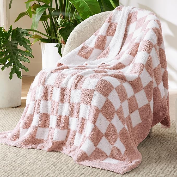 Bedsure GentleSoft Pink Checkered Throw Blanket by BEDSURE