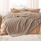 Bedsure GentleSoft Blankets Queen Size - Image 5