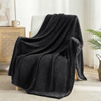 Exclusivo Mezcla Fleece Bed Blanket Queen Size, Super Soft and Warm Blankets - Image 4