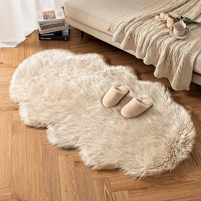 MIULEE Luxury Soft Fluffy Area Rug 3x5 Feet, Faux Fur Sheepskin Rug Decorative - Image 6