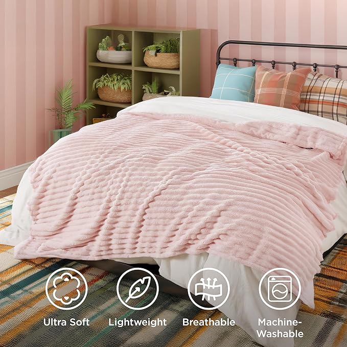 Bedsure GentleSoft Crystal Pink Full Blanket - Image 5