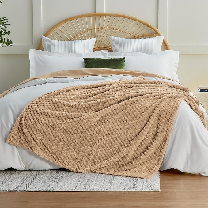 EXQ Home Fleece Throw Blanket for Couch or Bed - Image 2