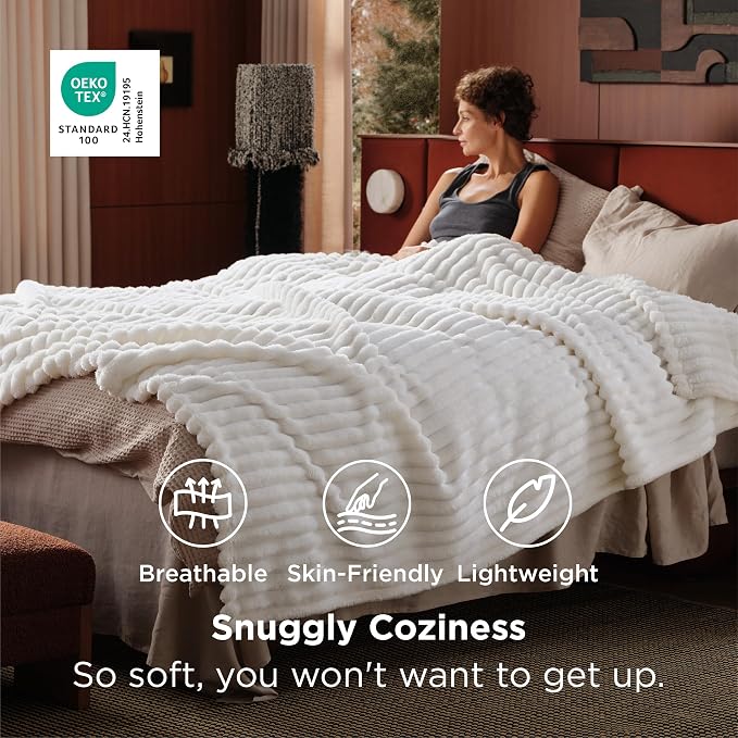 Bedsure GentleSoft California King Size White Fleece Blanket - Image 3