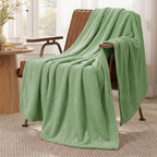 Bedsure GentleSoft Green Throw Blanket - Image 2