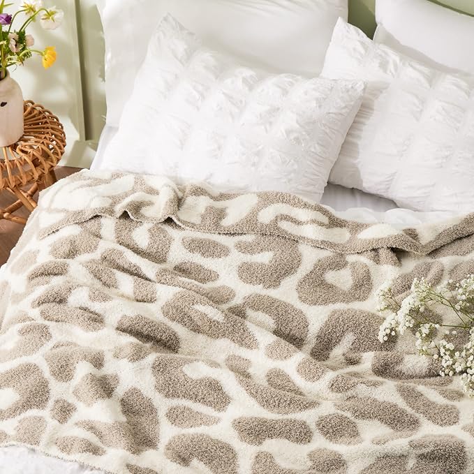 Bedsure Leopard Throw Blanket for Couch, Cheetah Print Knit Fall Gifts Blanket - Image 4