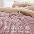 Bedsure GentleSoft Pink Twin XL Blanket - Image 5