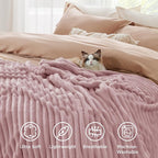 Bedsure GentleSoft Pink Fleece Blanket - Image 5