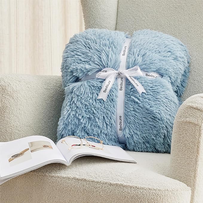 Bedsure GentleSoft Fuzzy Sherpa Faux Fur Blue Twin Blanket Cozy Gifts - Image 7