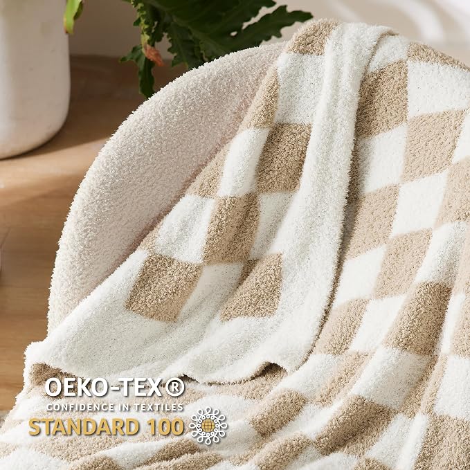 Bedsure GentleSoft Checkered Twin Blanket - Image 7