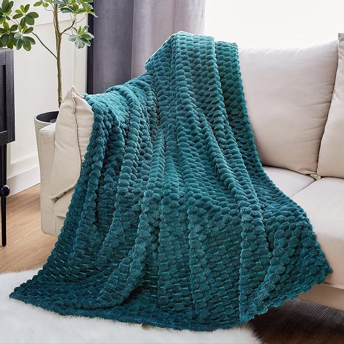 EXQ Home King Size Blanket for Bed or Couch - Image 3